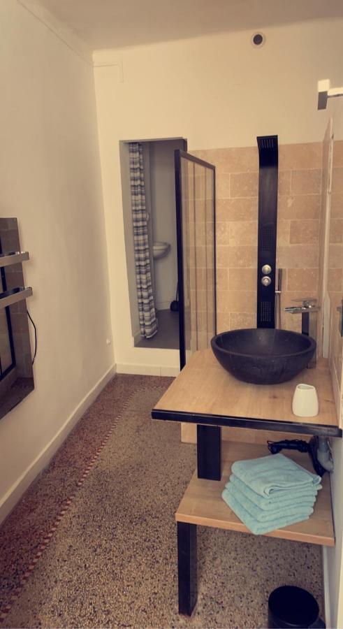 L'Ecrin Des Calquieres Apartment Ним Екстериор снимка