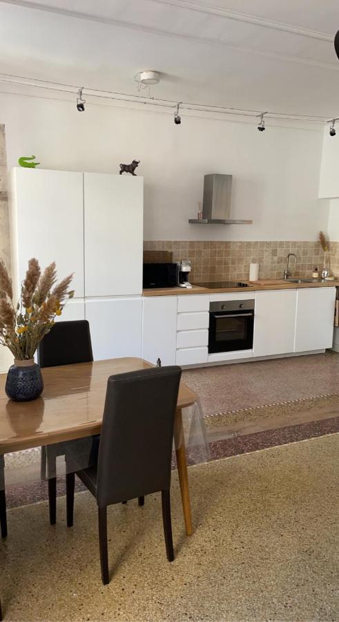 L'Ecrin Des Calquieres Apartment Ним Екстериор снимка